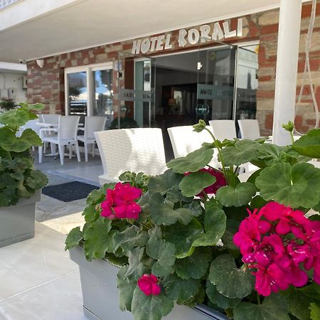 Korali Hotel Paralía Buitenkant foto