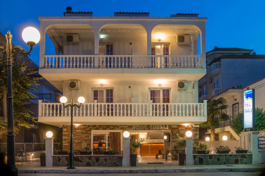 Korali Hotel Paralía Buitenkant foto