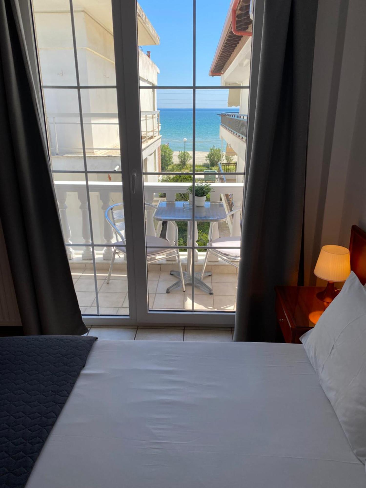 Korali Hotel Paralía Buitenkant foto