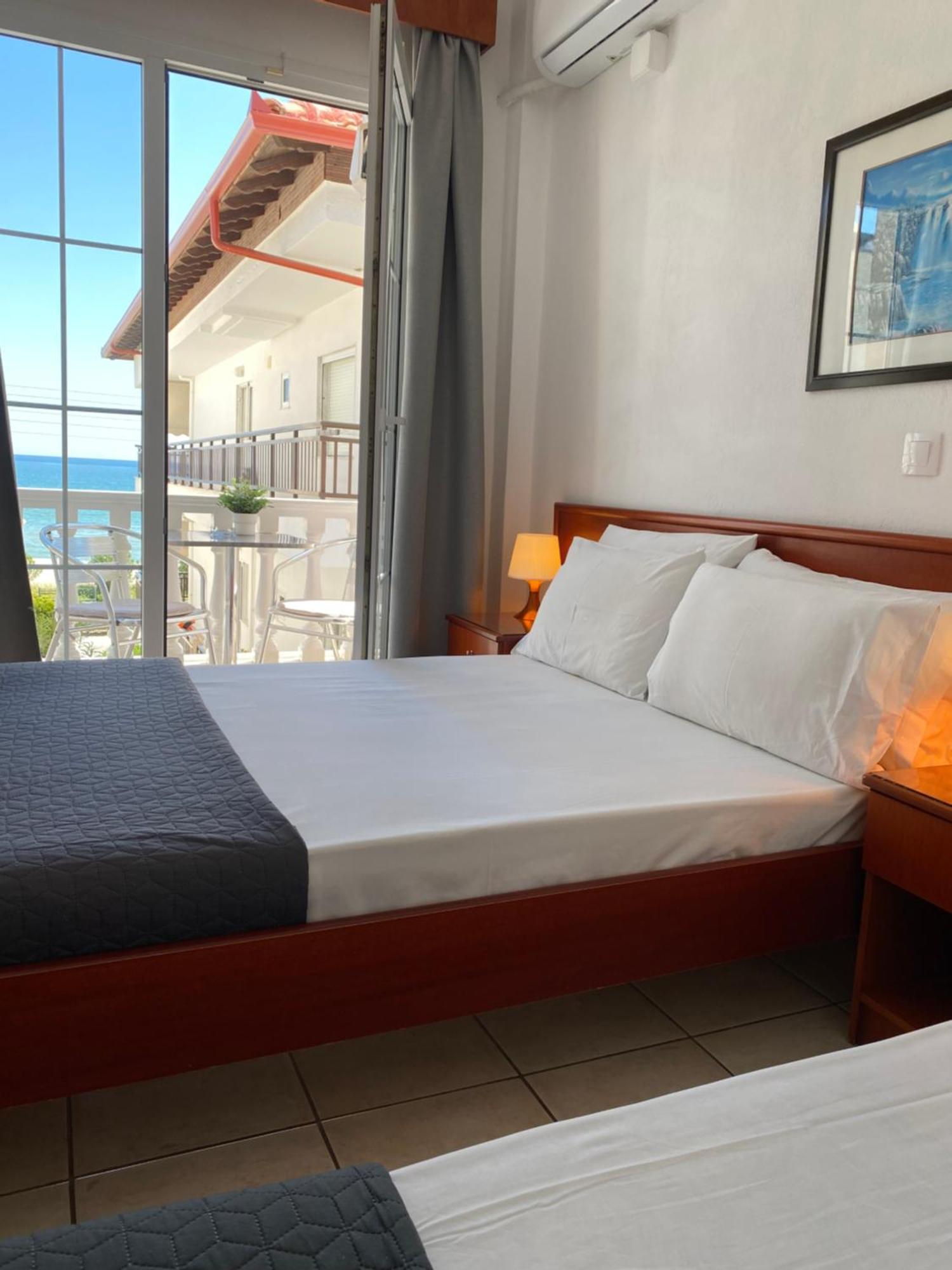 Korali Hotel Paralía Buitenkant foto