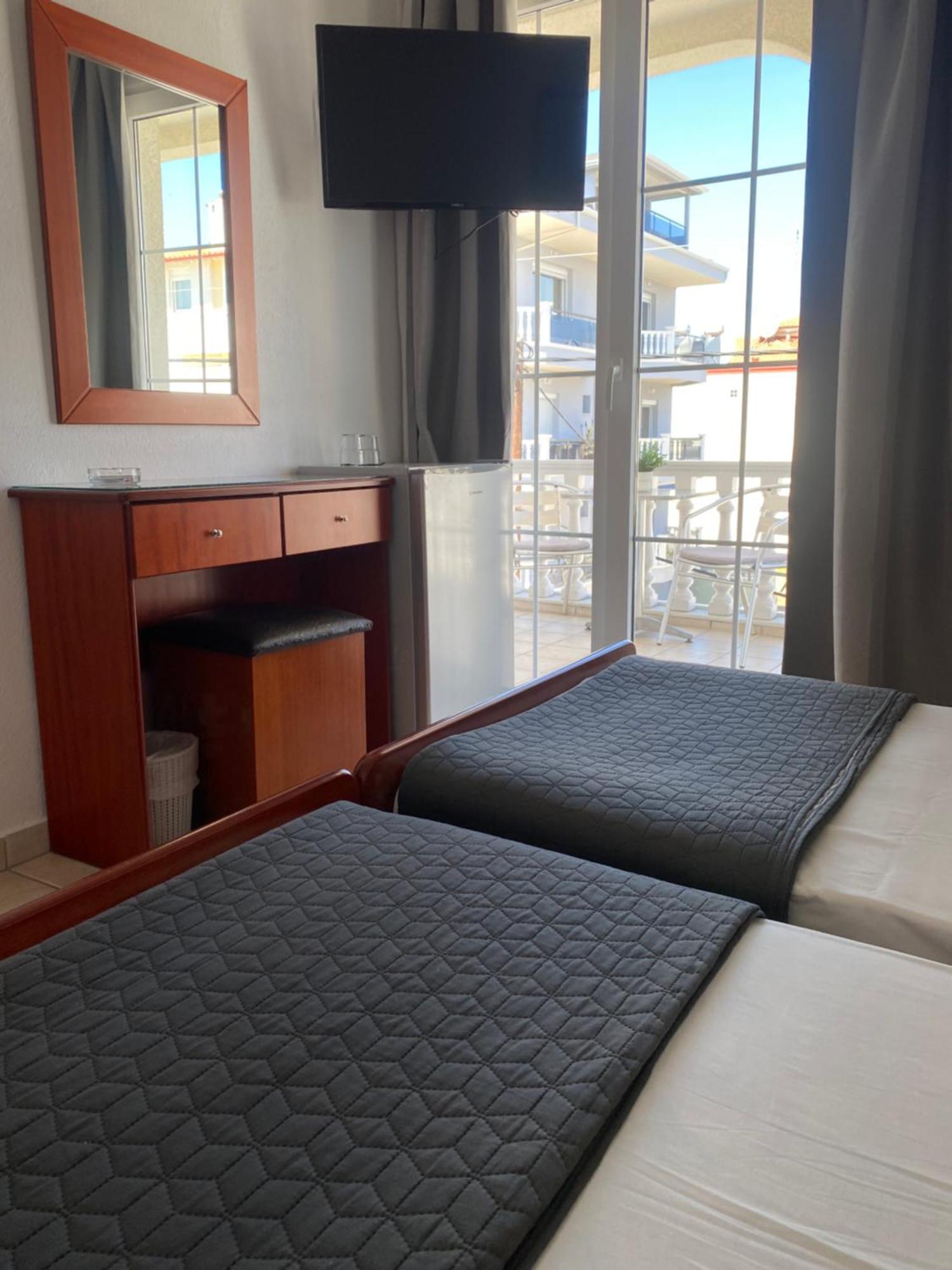 Korali Hotel Paralía Buitenkant foto
