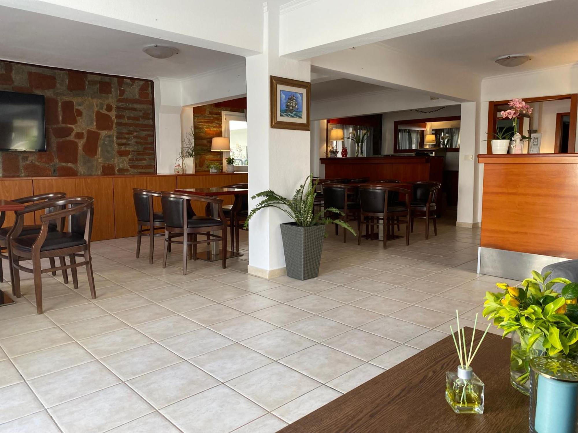 Korali Hotel Paralía Buitenkant foto