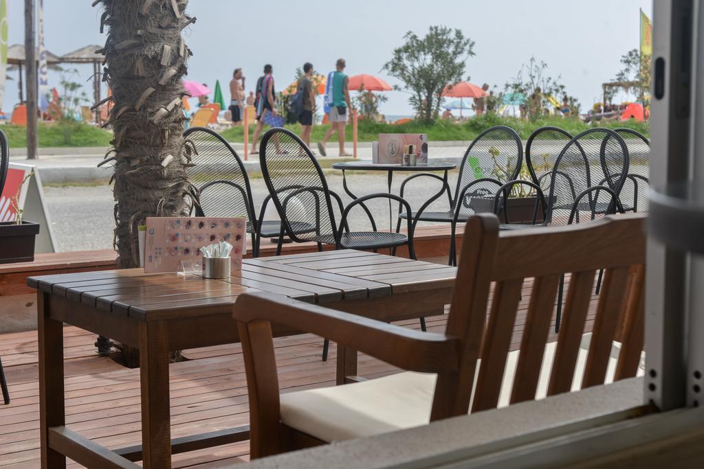 Korali Hotel Paralía Buitenkant foto
